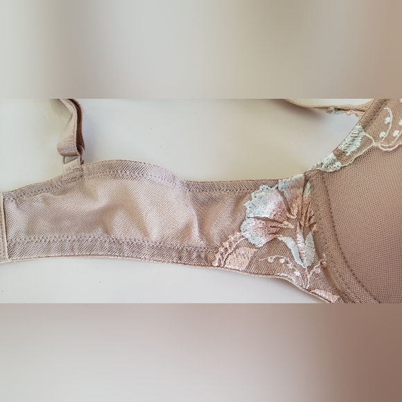 Soma beige embroidery bra - Picture 3 of 5